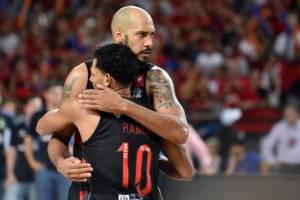 Ronald Ramón y Marquinhos Viera (Foto: Joao Pires/LNB)