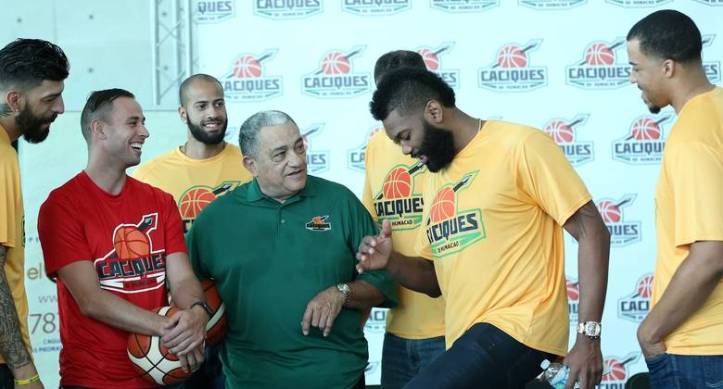 Presentación de Caciques de Humacao