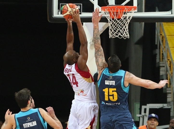 Miguel Ruiz y Esteban Batista (Foto: FIBA)