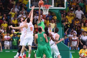 El palmeo ganador de Marquinhos Vieira (Foto: FIBA)