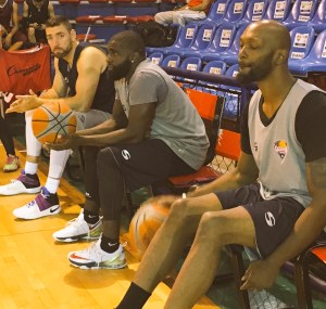 Andrew Feeley, Keyron Sheard y Quinnel Brown (Foto: Gigantes de Guayana)