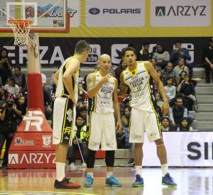 Panko, Rivera y Anderson (Foto: Fuerza Regia)