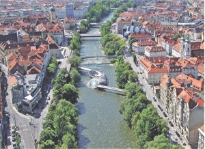 El río Mur en Graz