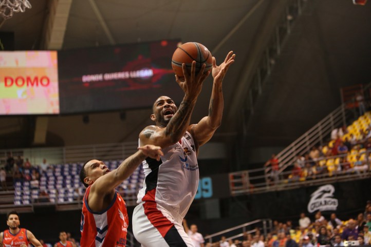 luis-bethelmy-guaros