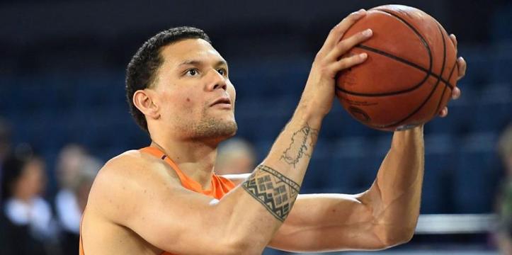 Michael Carrera Mexico