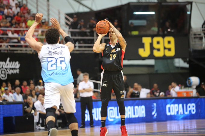 Heissler Guillent Guaros vs Trotamundos